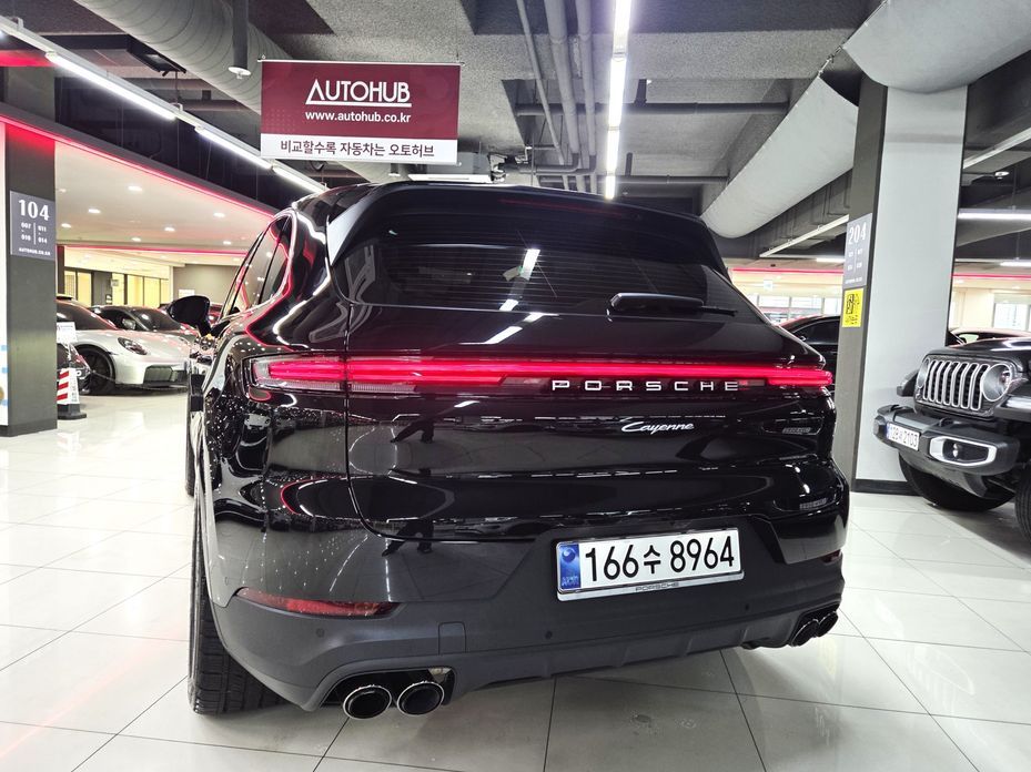Porsche Cayenne 3.0, 2025