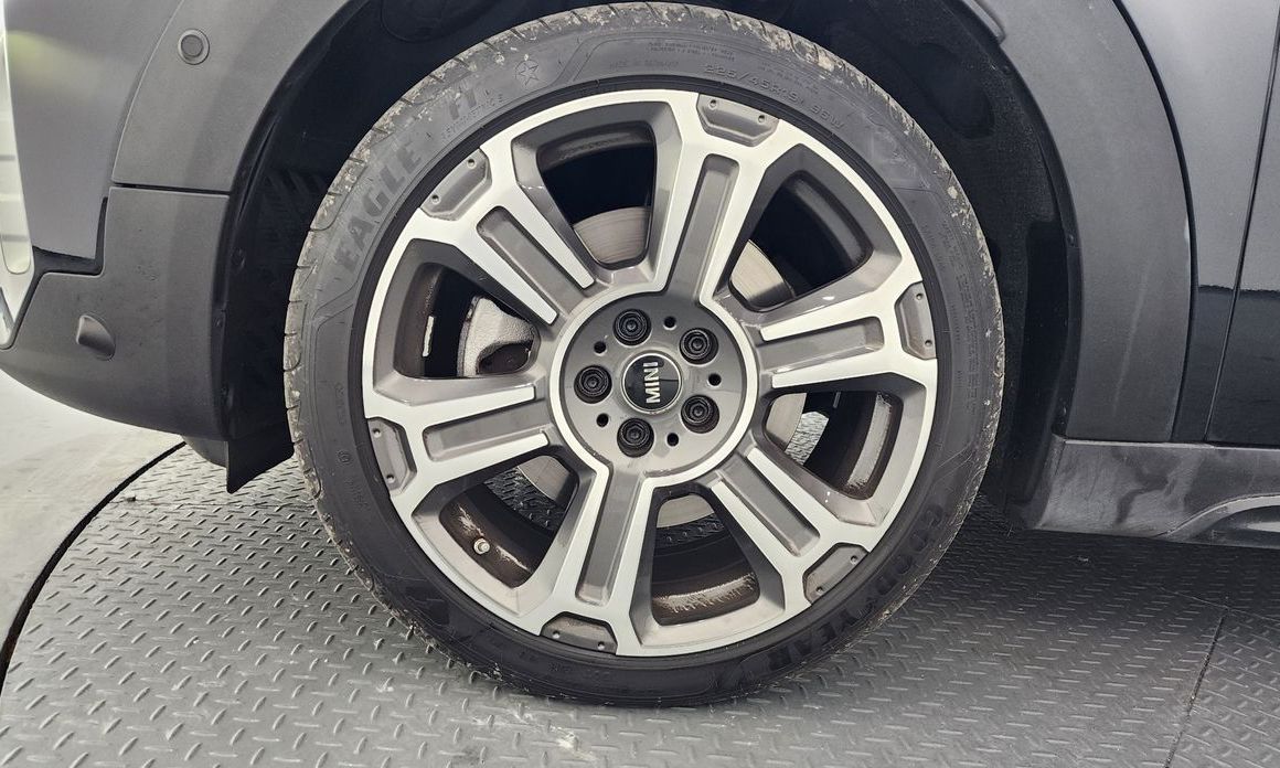 Mini Countryman ALL4 Classic Launch Pack, 2023
