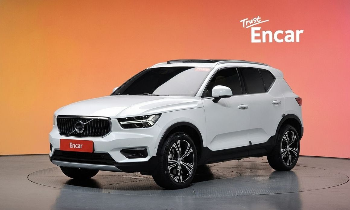 Volvo XC40 B4 Inscription, 2022