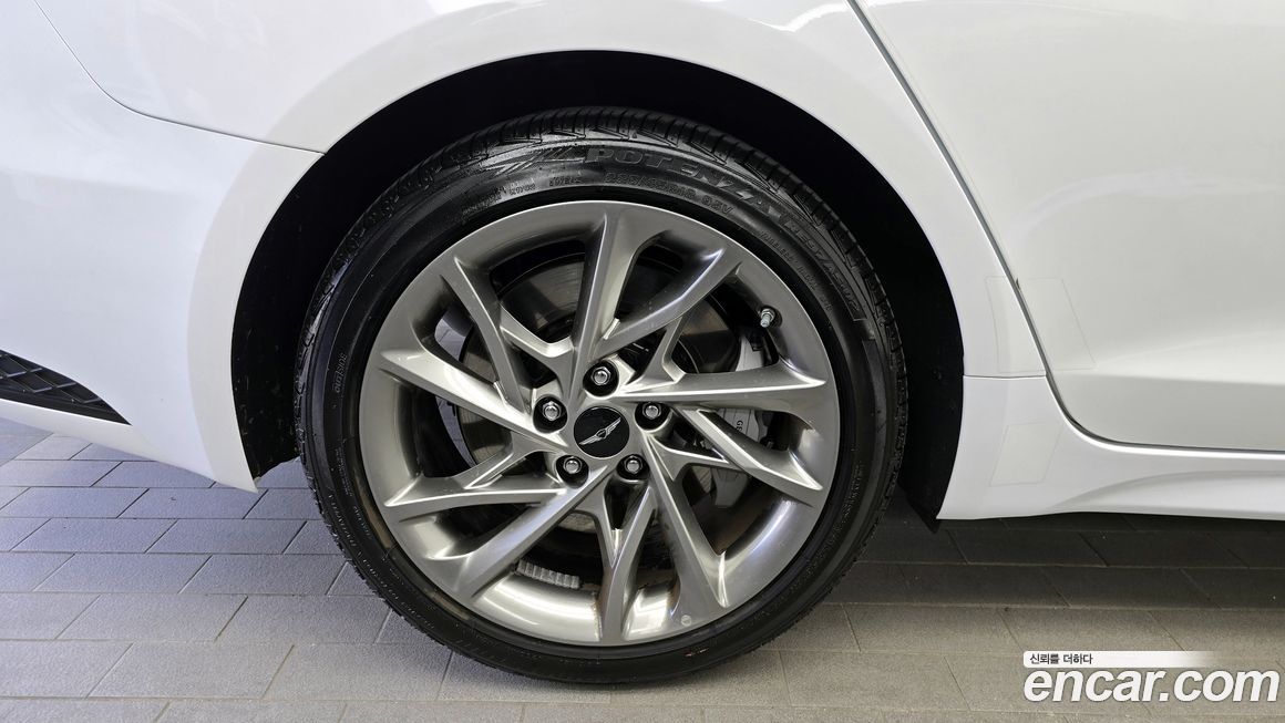 Genesis G70 Gasoline 2.5T 2WD, 2025