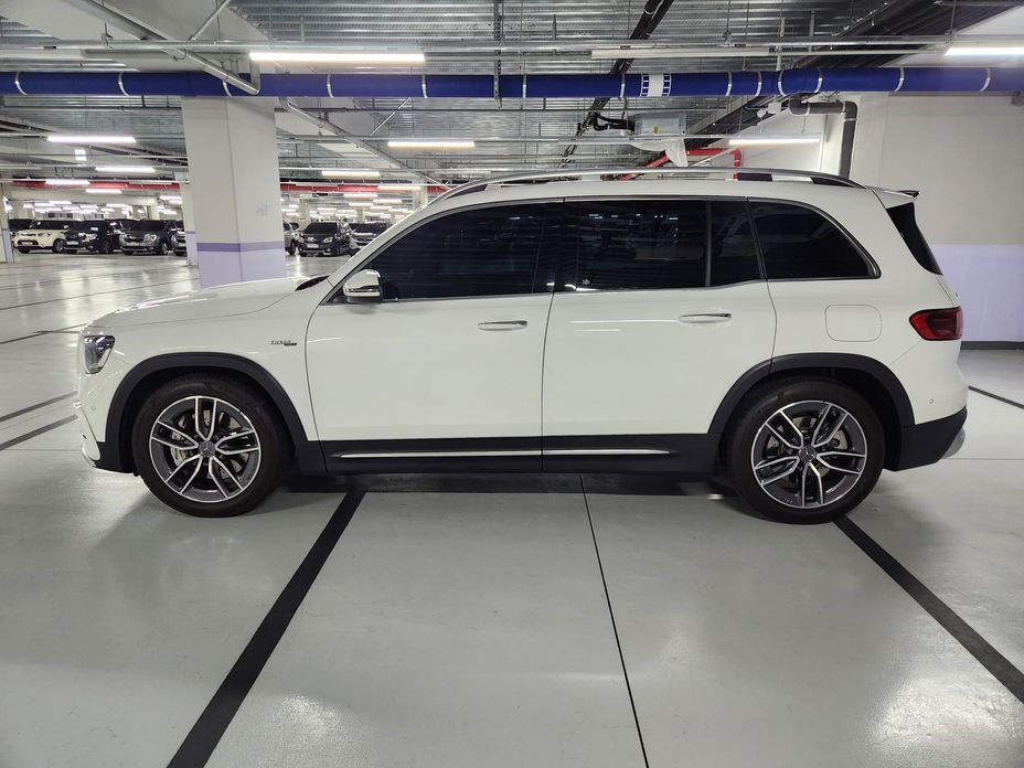 Mercedes-Benz GLB-Class AMG GLB35 4MATIC, 2025