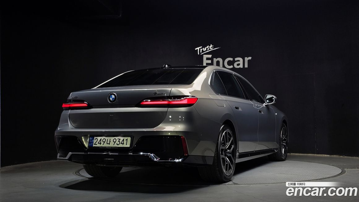 BMW 7-Series 740i xDrive M Sport Limited, 2024