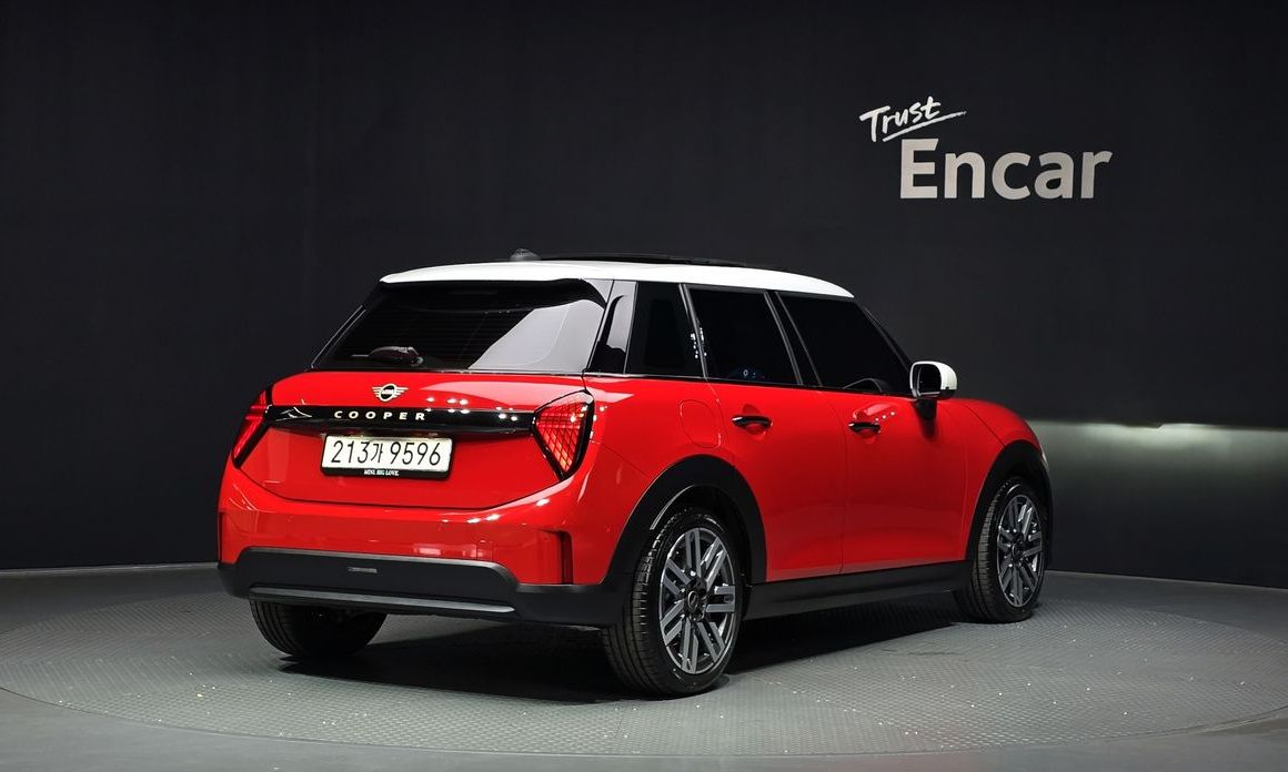 Mini Cooper 5Door Classic, 2025