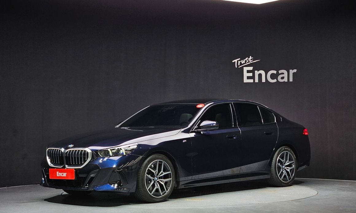BMW 5-Series 523d M Sport, 2025