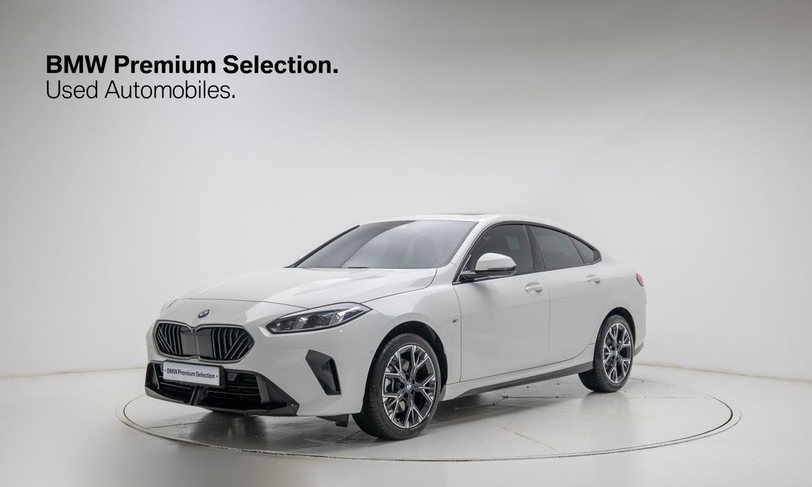 BMW 2-Series 220 M Sport, 2025