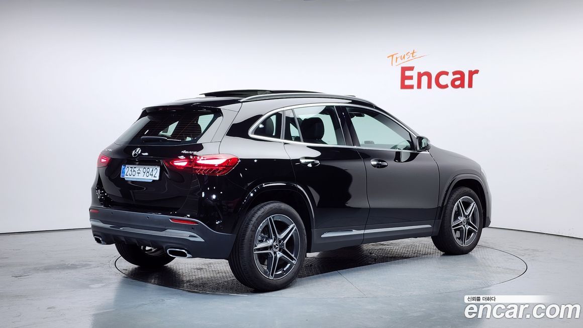 Mercedes-Benz GLA-Class GLA250 4MATIC, 2025
