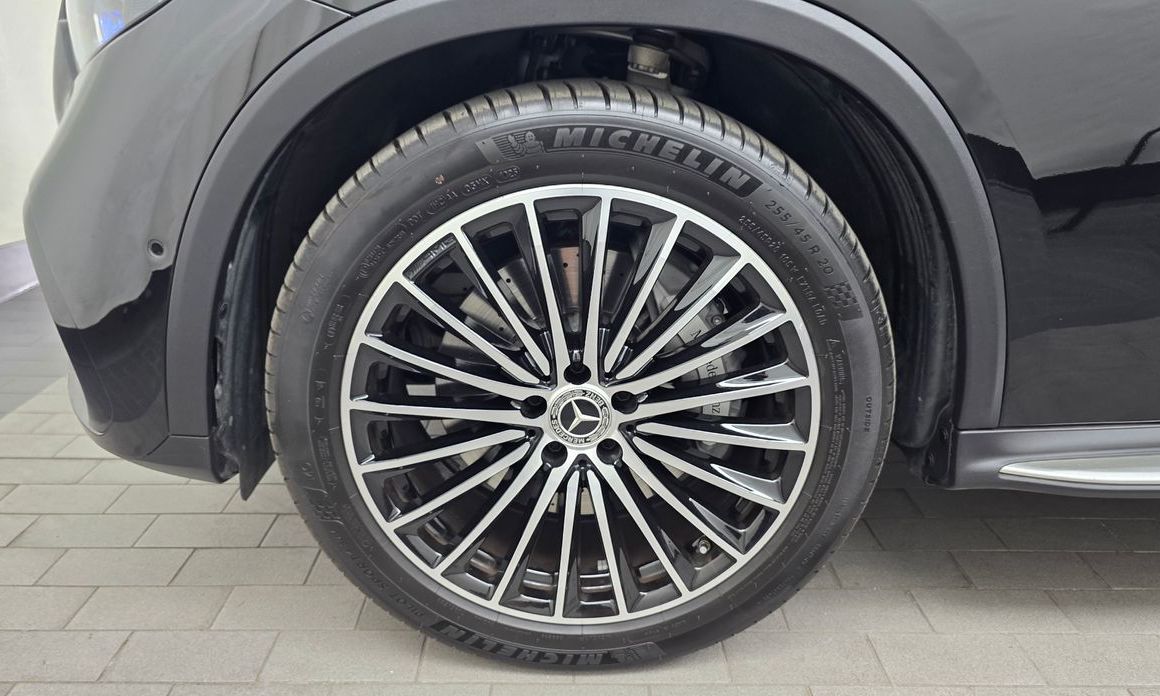 Mercedes-Benz GLC-Class GLC300 4MATIC AMG Line, 2025