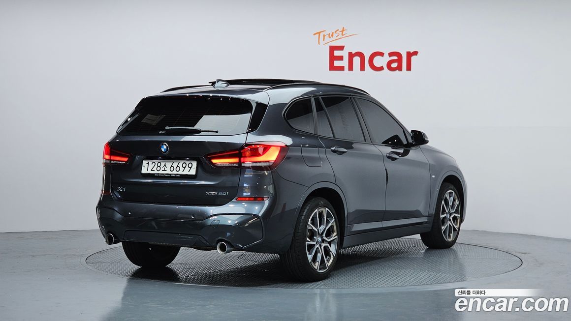 BMW X1 xDrive 20i M Sport, 2022