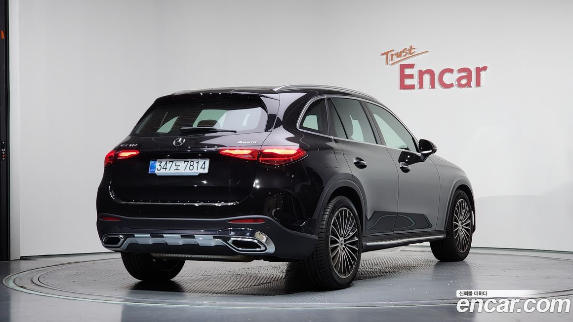 Mercedes-Benz GLC-Class GLC300 4MATIC AMG Line, 2025