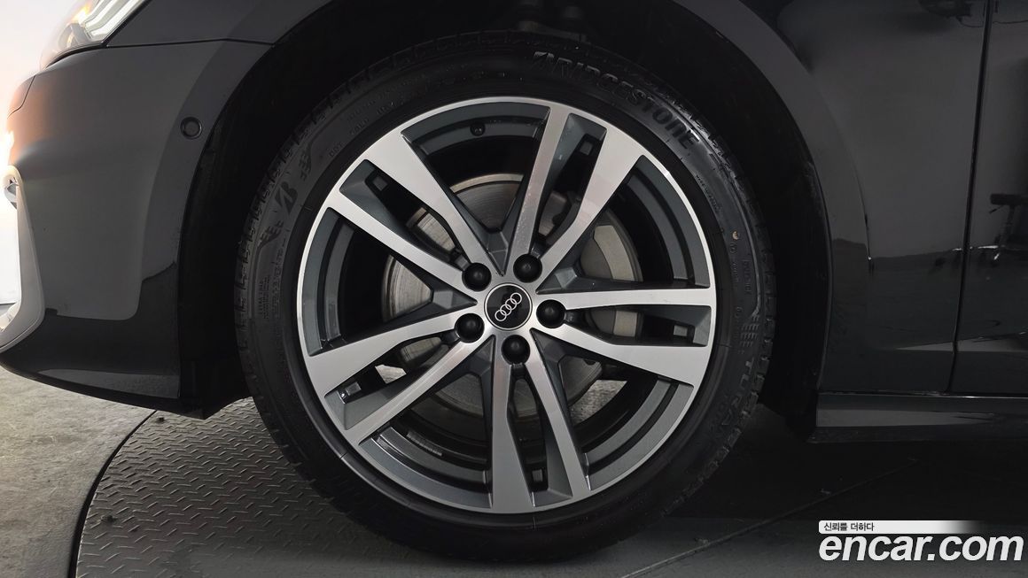 Audi A6 45 TFSI Premium, 2023