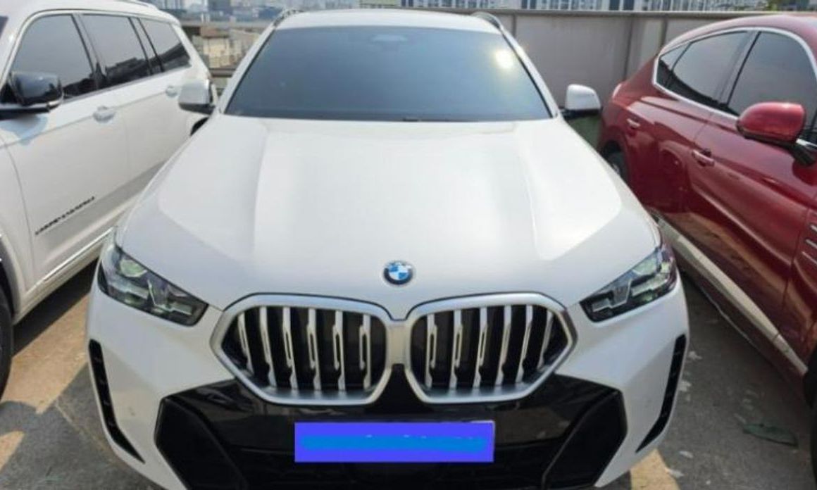 BMW X6 xDrive40i M Sport, 2024