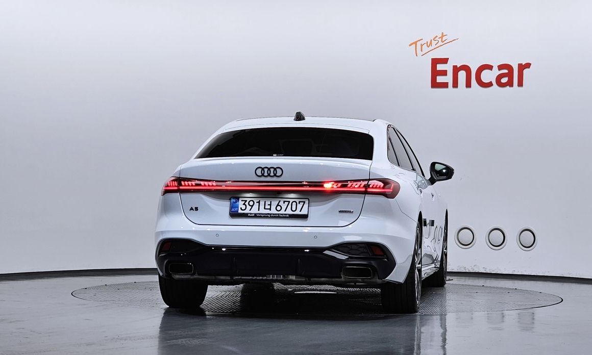 Audi A5 40 TFSI Quattro S Line Black Edition, 2025