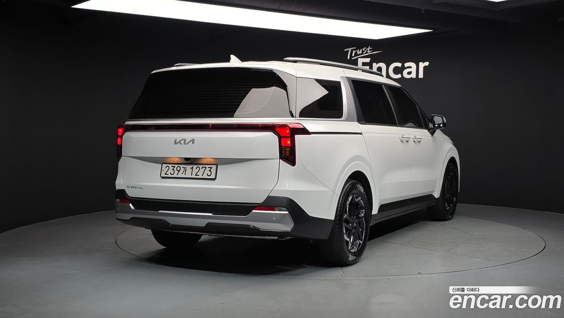 Kia Carnival 9-Seater Prestige, 2024