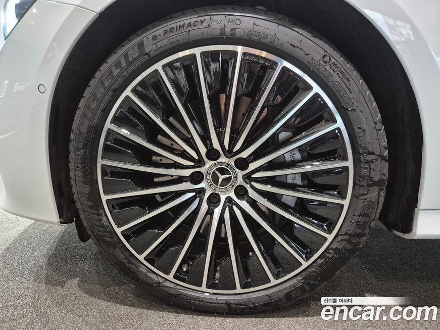 Mercedes-Benz E-Class E450 4MATIC Exclusive, 2025