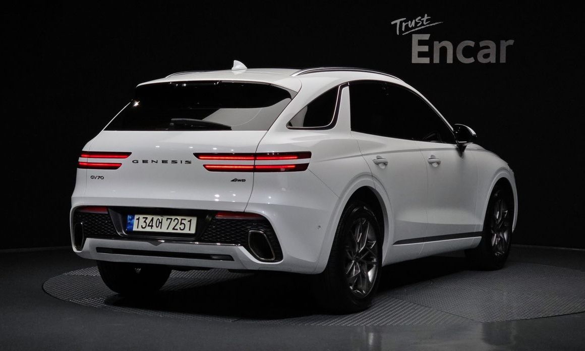 Genesis GV70 2.5T Gasoline AWD, 2022