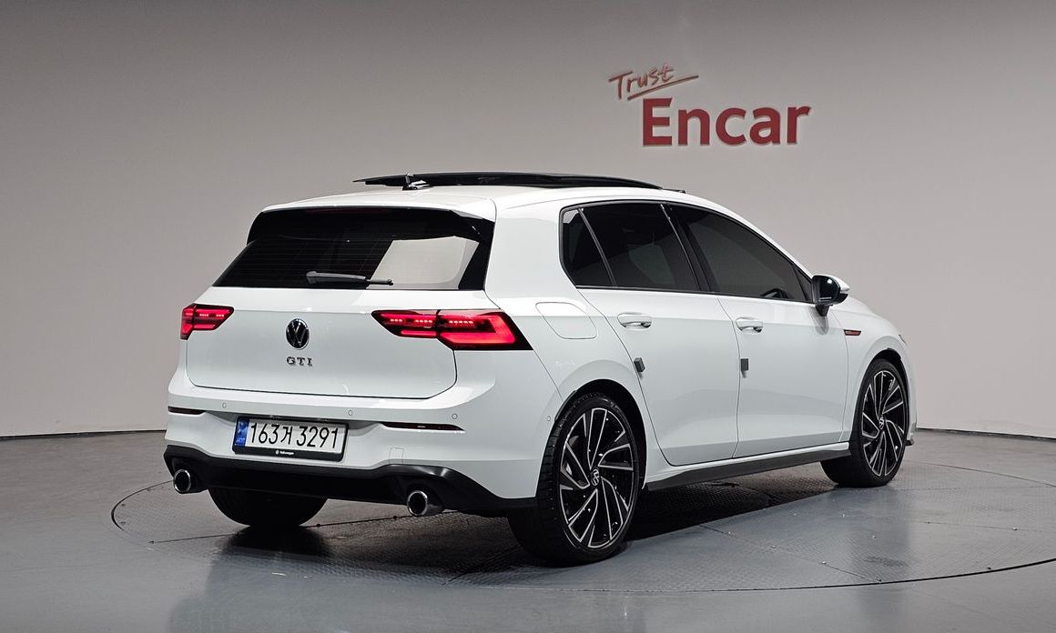 Volkswagen Golf 2.0 GTI, 2024