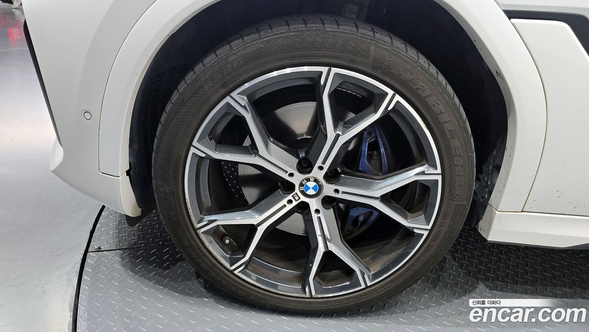 BMW X6 xDrive40i M Sport, 2023