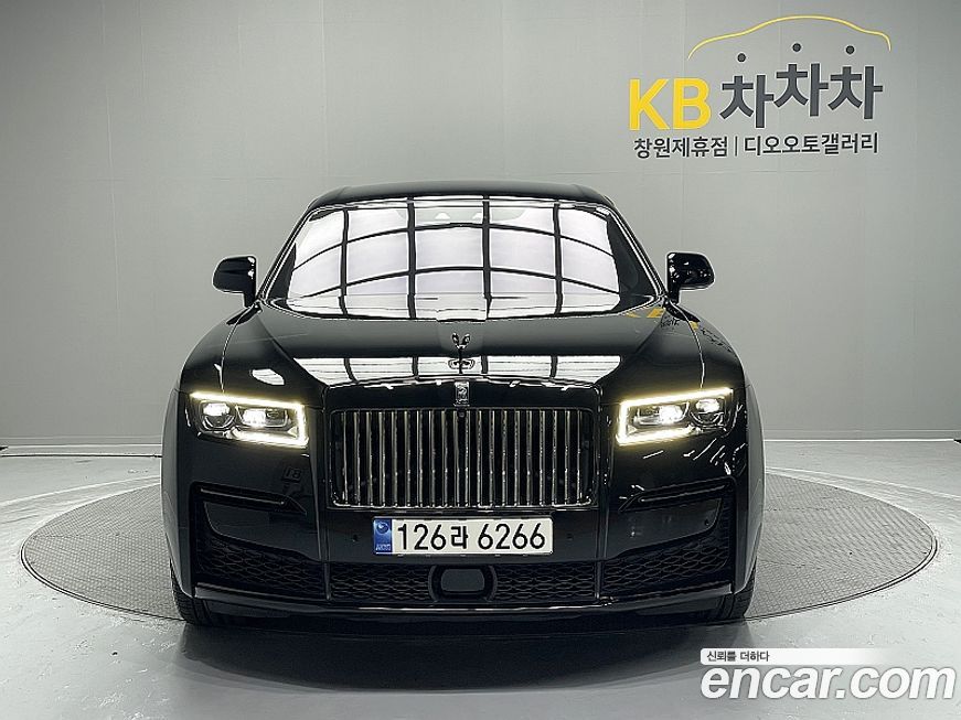 Rolls-Royce Ghost 6.7 V12 Black Badge, 2023