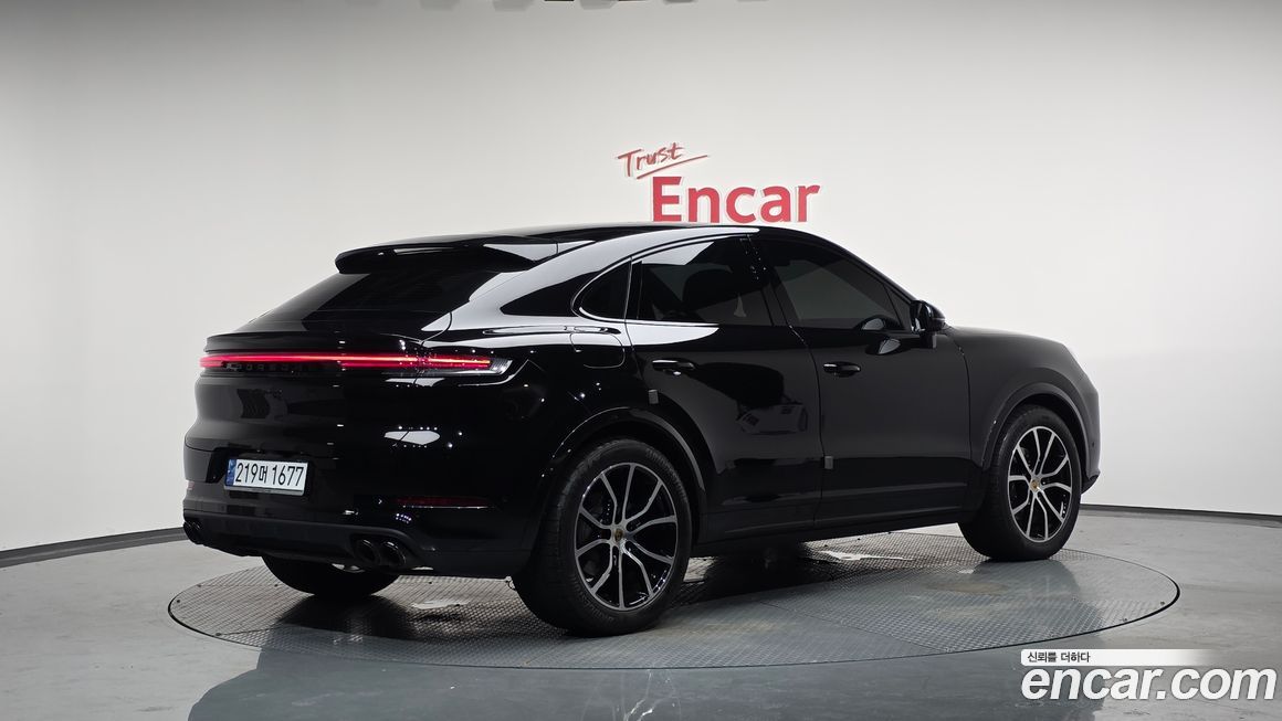 Porsche Cayenne 3.0 Coupe, 2024