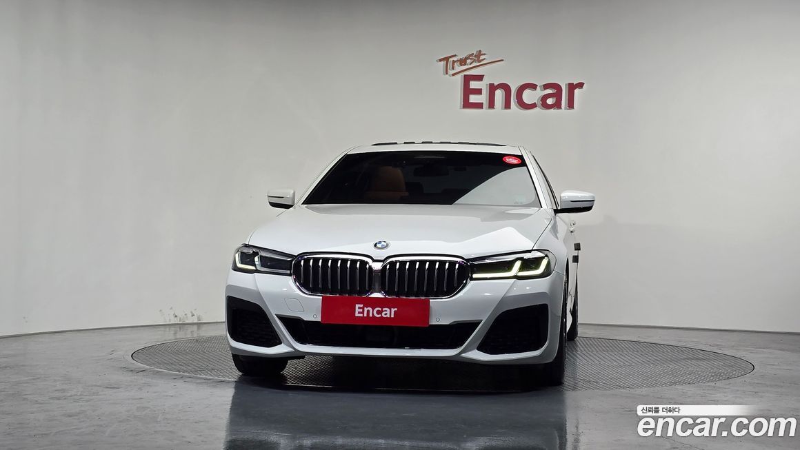 BMW 5-Series 520i M Sport, 2022