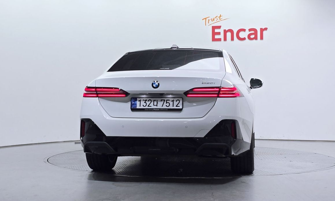BMW 5-Series 520i M Sport, 2024