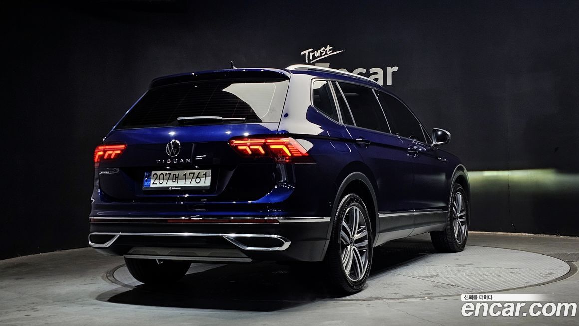 Volkswagen Tiguan 2.0 TSI Prestige, 2023