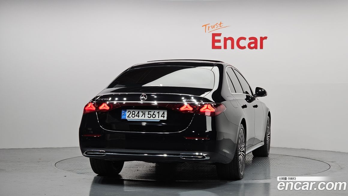 Mercedes-Benz E-Class E450 4MATIC Exclusive, 2024