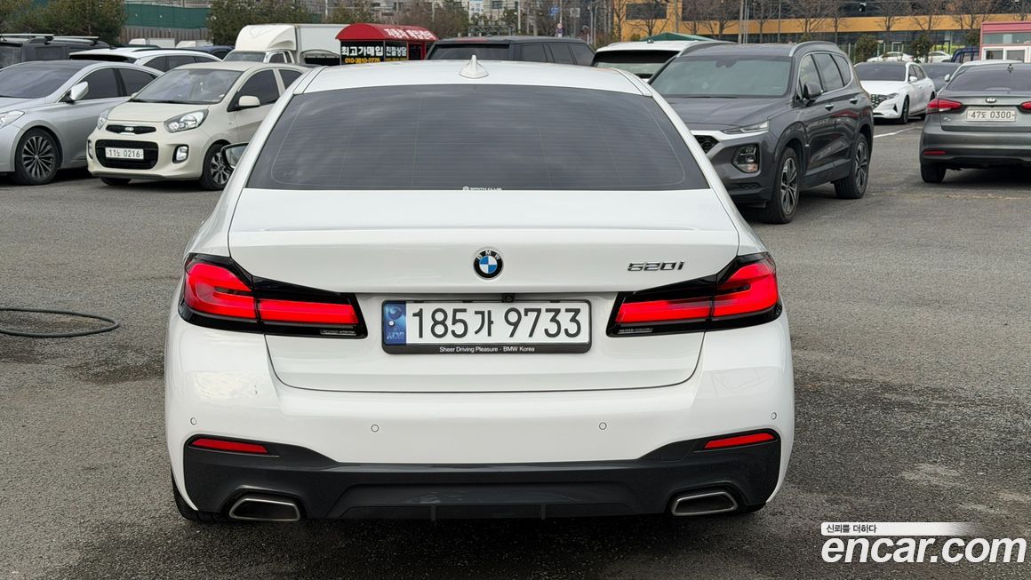 BMW 5-Series 520i M Sport, 2023