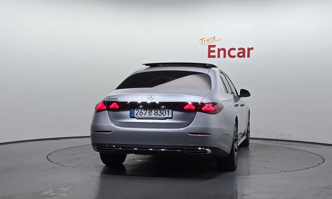 Mercedes-Benz E-Class E200 Avantgarde, 2025
