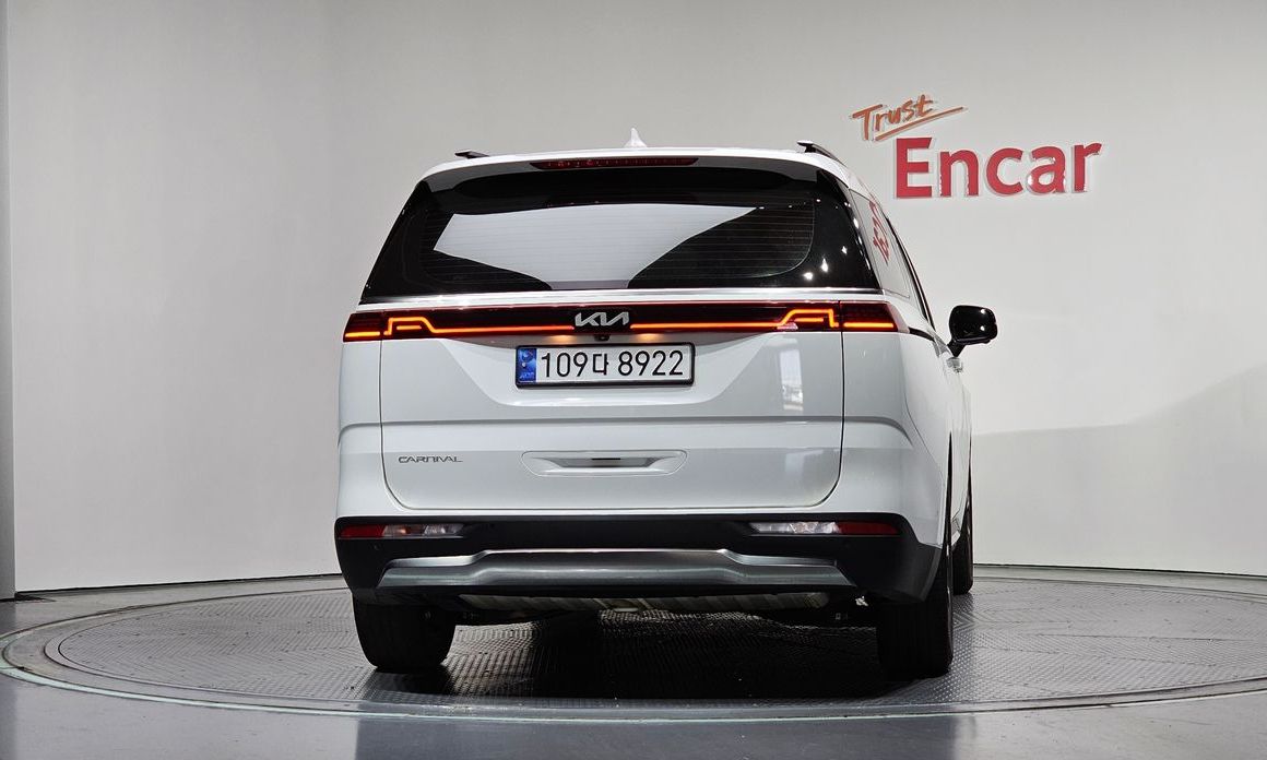 Kia Carnival 7-Seater Signature, 2023