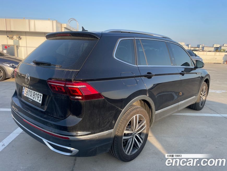 Volkswagen Tiguan 2.0 TSI Prestige, 2023