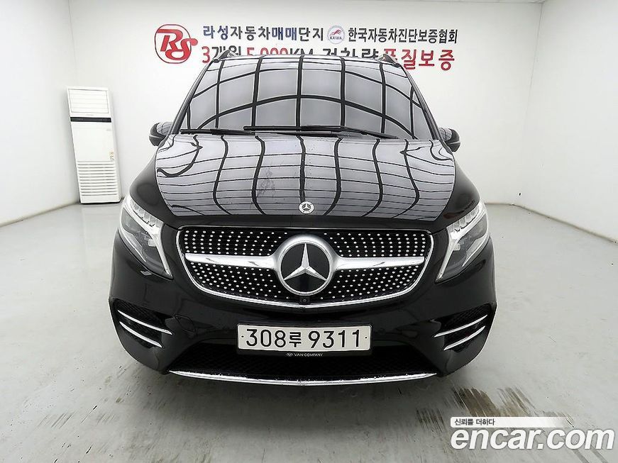 Mercedes-Benz V-Class V300 CDI, 2023