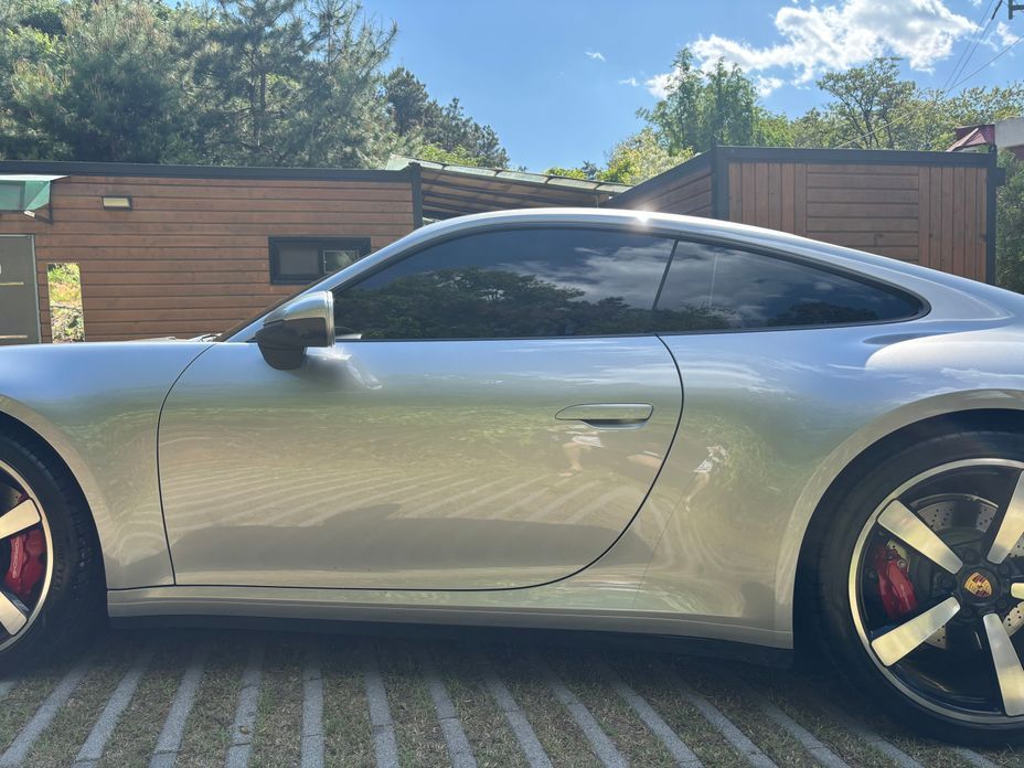 Porsche 911 Carrera 4S, 2021