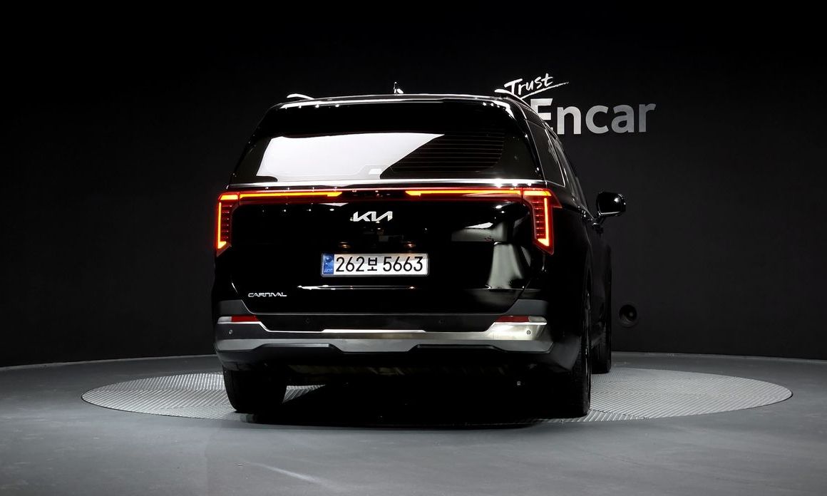 Kia Carnival 9-Seater Noblesse, 2025