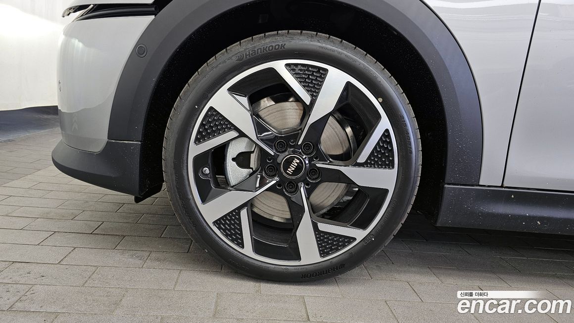 Mini Cooper Favoured, 2026