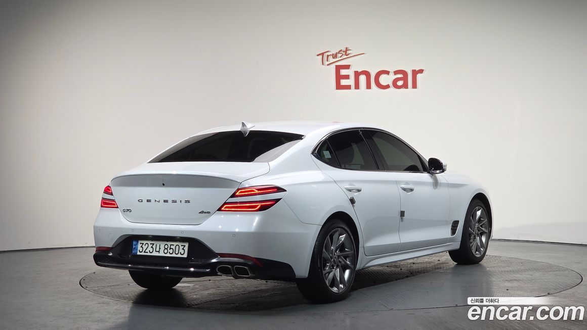 Genesis G70 Gasoline 2.0T 4WD, 2022