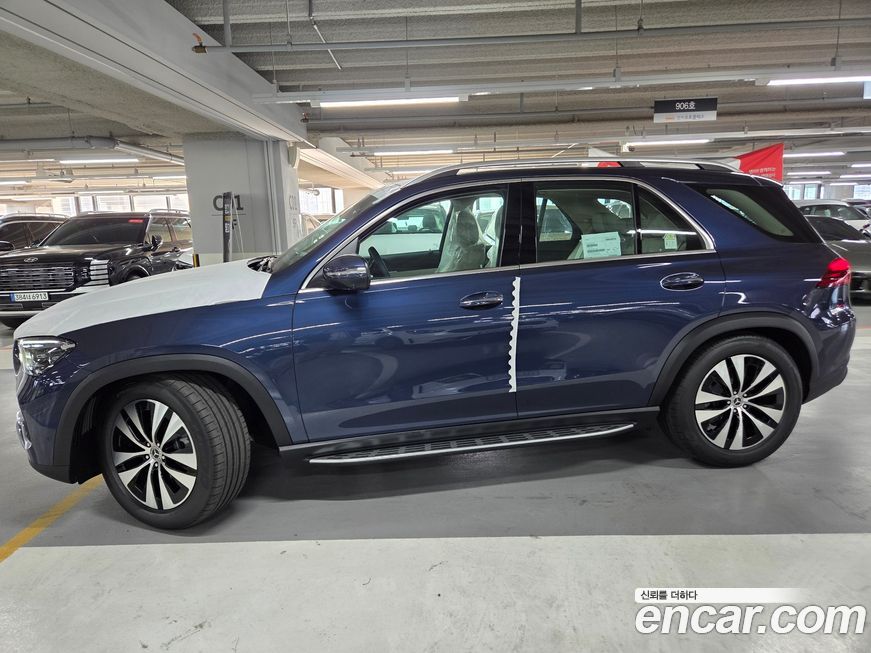 Mercedes-Benz GLE-Class GLE300d 4MATIC, 2026