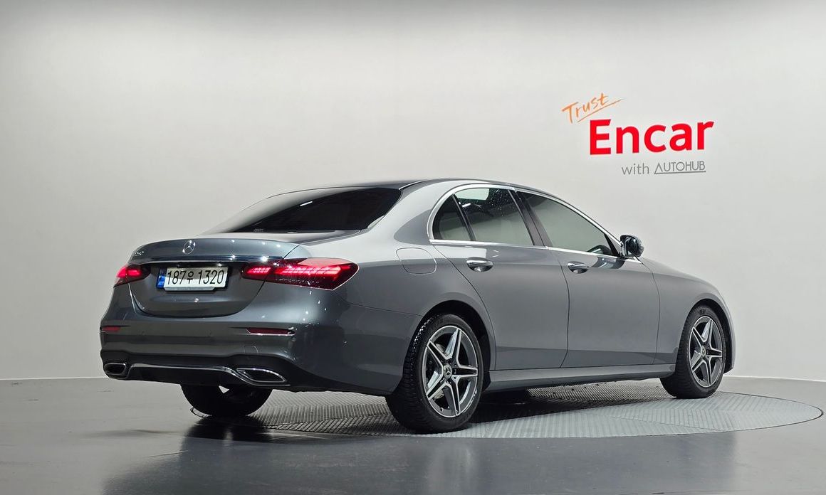 Mercedes-Benz E-Class E250 AMG Line, 2023