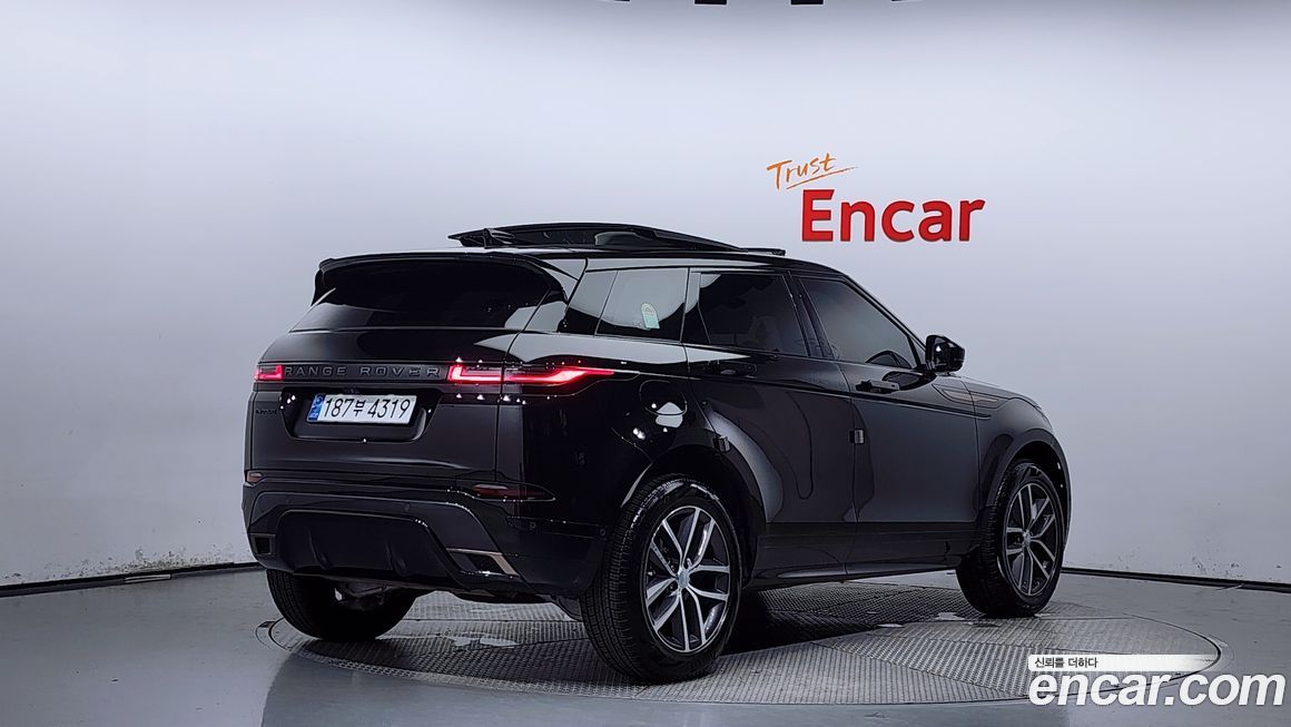 Land Rover Range Rover Evoque P250 Dynamic SE, 2024