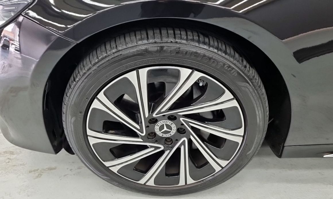 Mercedes-Benz E-Class E300 4MATIC Exclusive, 2024
