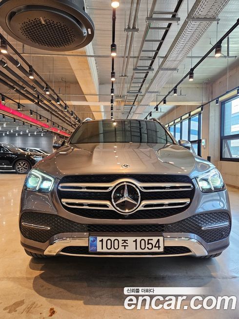 Mercedes-Benz GLE-Class GLE300d 4MATIC, 2023