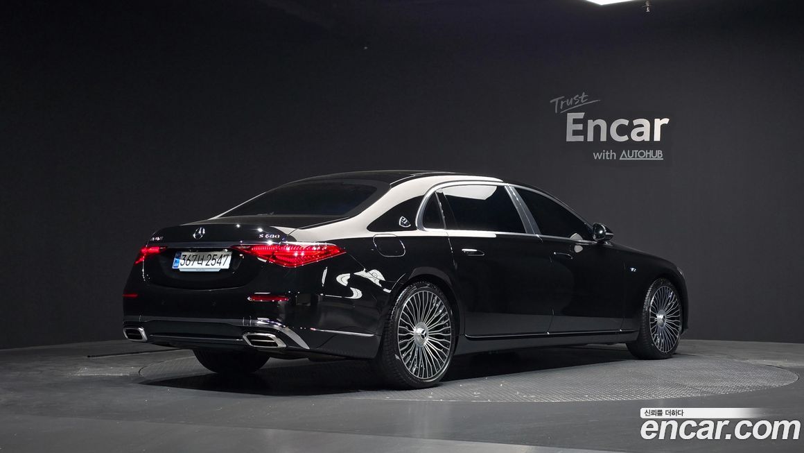 Mercedes-Benz S-Class Maybach S680 4MATIC, 2023
