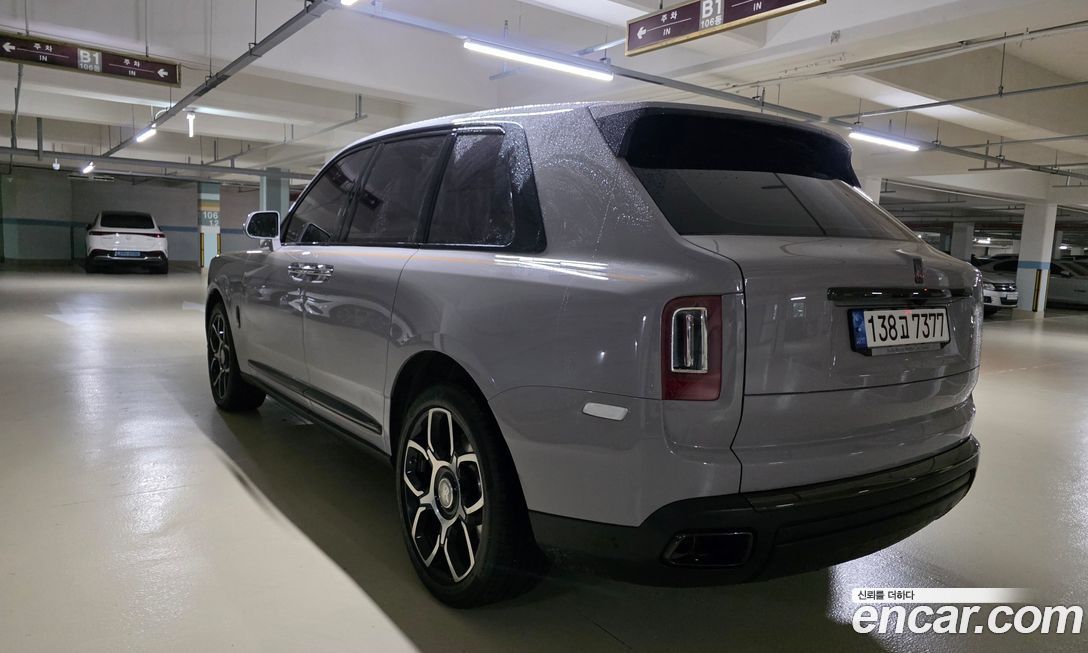 Rolls-Royce Cullinan 6.7 V12 Black Badge, 2023