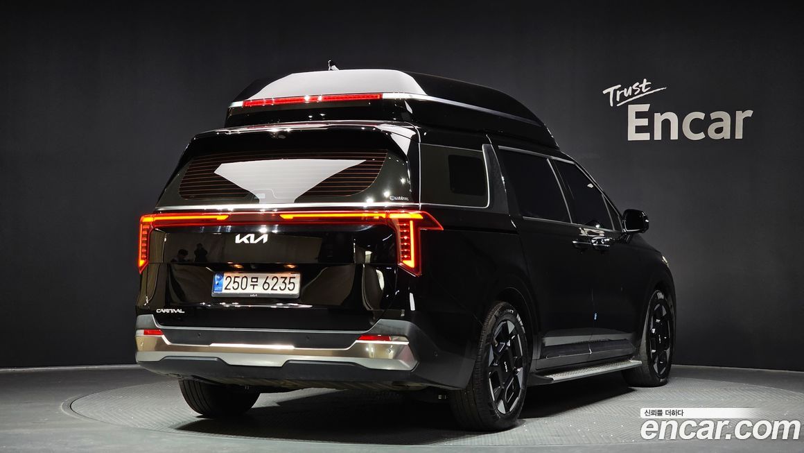 Kia Carnival 9-Seater Hi Limousine, 2024