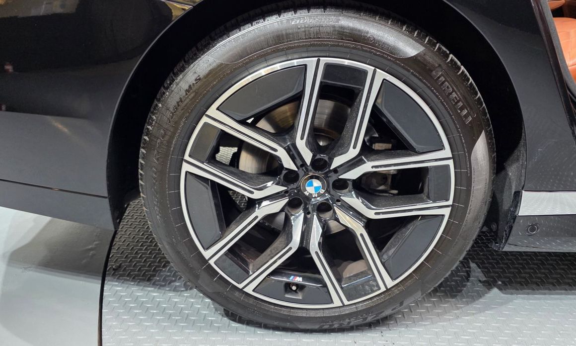 BMW 7-Series 740i xDrive M Sport, 2024