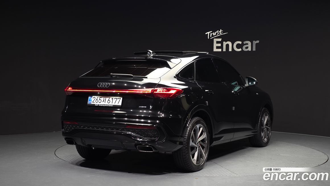 Audi Q5 45 TFSI Quattro S Line Sportback, 2025