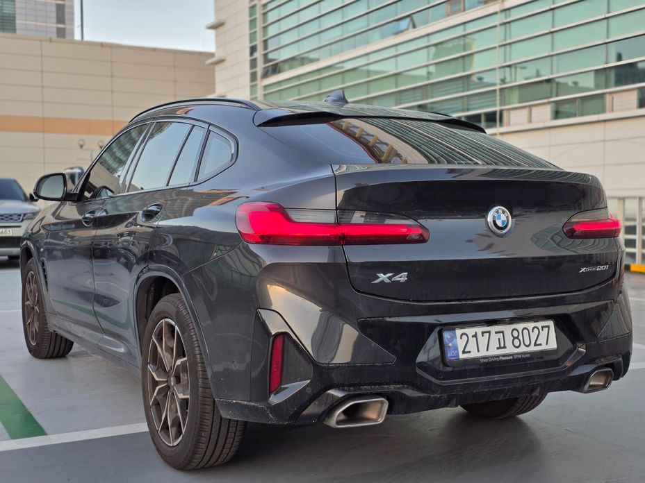 BMW X4 xDrive20i M Sport, 2024