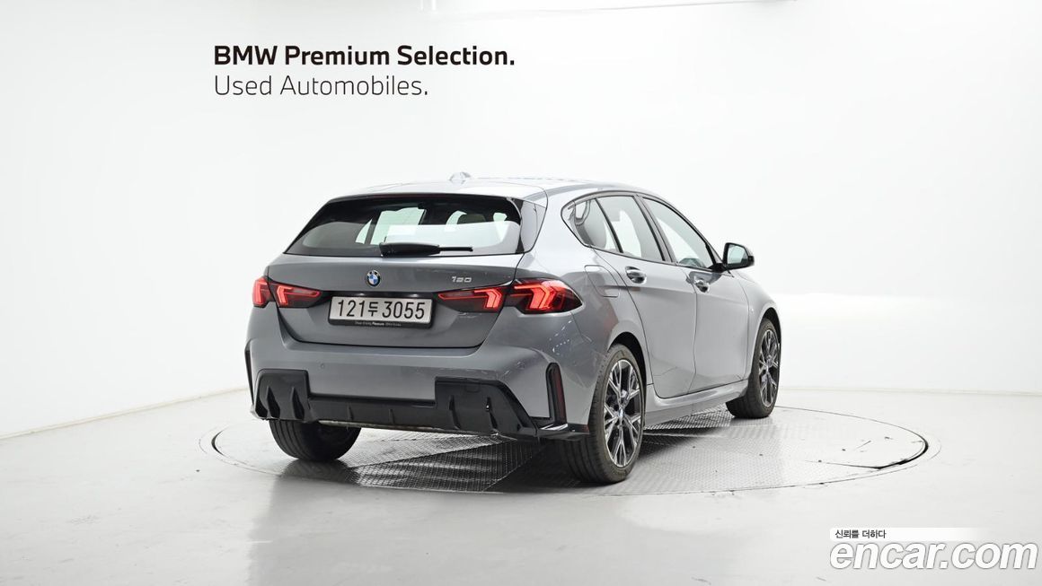 BMW 1-Series 120 M Sport, 2025