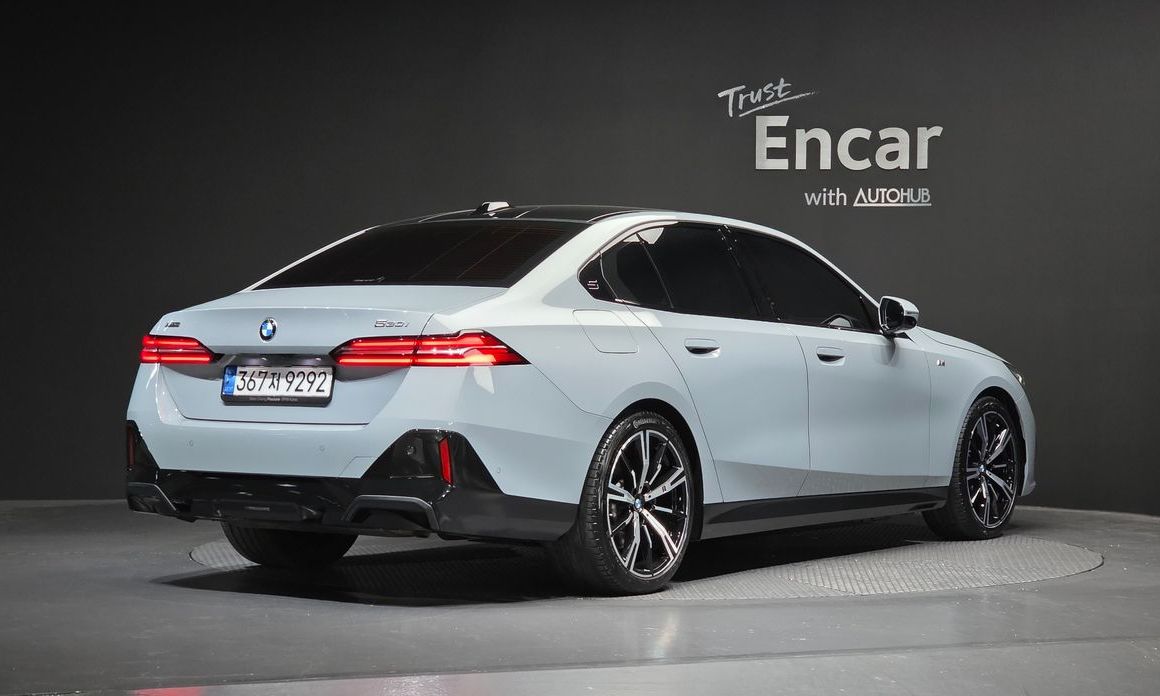 BMW 5-Series 530i xDrive M Sport, 2024