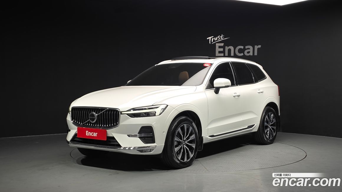 Volvo XC60 B5 Ultra Bright, 2025